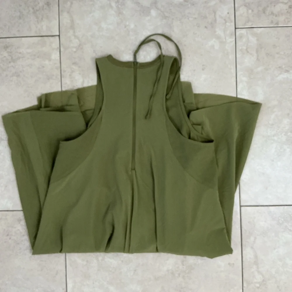 Lululemon Athletica Mesh Overlay High-Neck Dress size 4‎